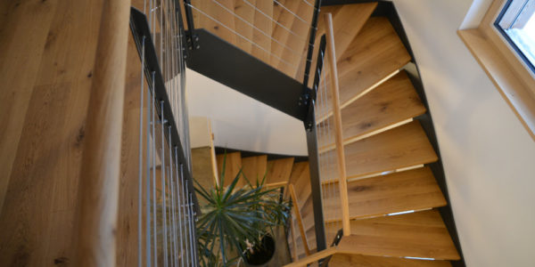 Treppenbau aus Holz